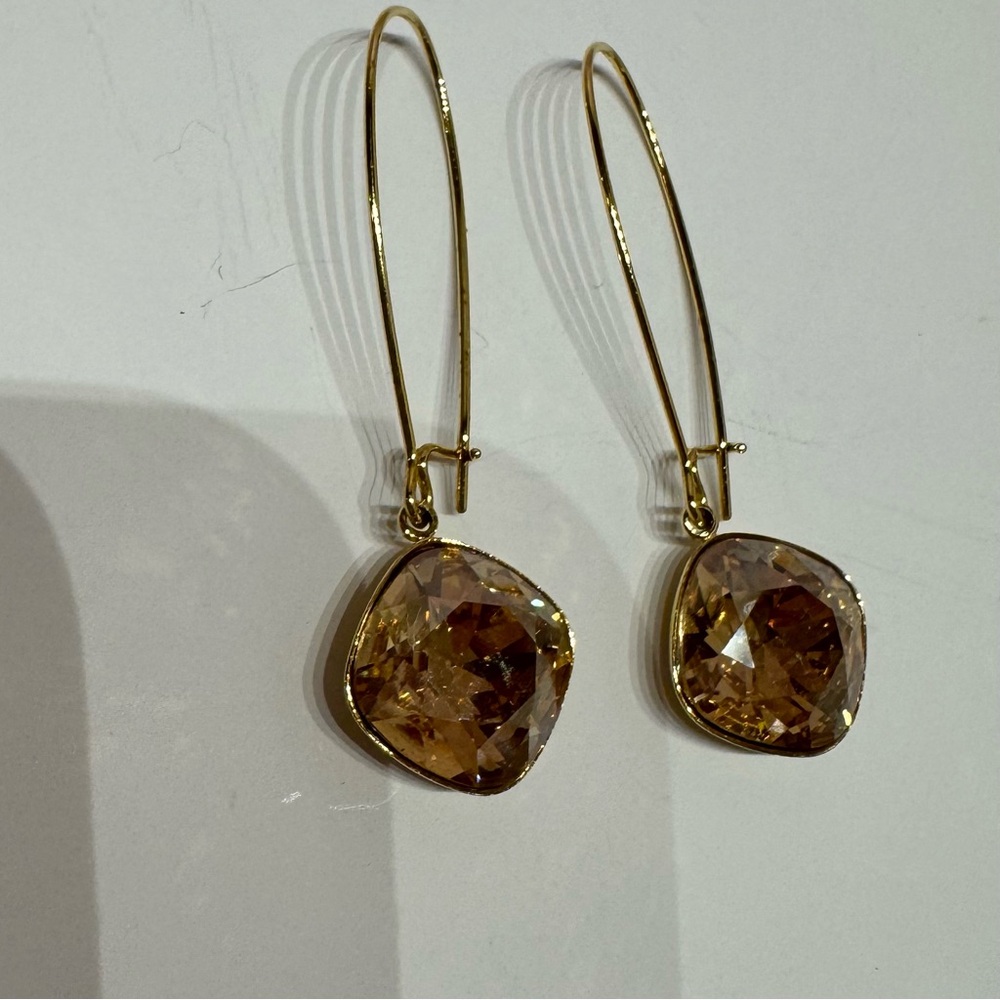 SWAROVSKI THANKFUL GOLDEN SHADOW PIERCED EARRINGS - Picture 3 of 7